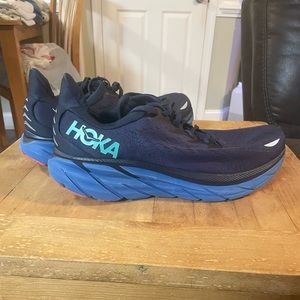 MENS 11.5 HOKAS